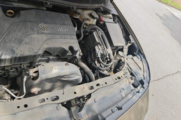 Used Buick Verano 2015 Sedan 15S Automatic Leading Model Engine Bay Left