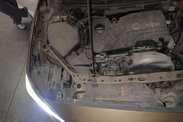 Used Buick Verano 2015 Sedan 15S Automatic Ambition Model Engine Bay Right