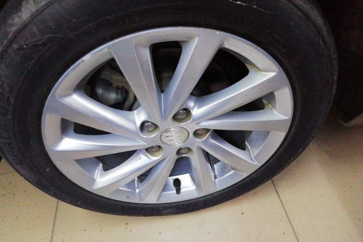 Used Buick Verano 2015 Sedan 15S Automatic Leading Model Exterior 4