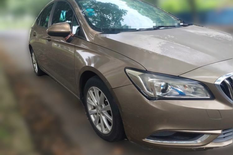 Used Buick Verano 2015 Sedan 20T Dual-Clutch Leading Model Front Right 45 Deg