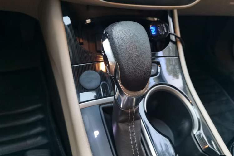 Used Buick Verano 2015 Sedan 15S Automatic Ambition Model Gear Lever