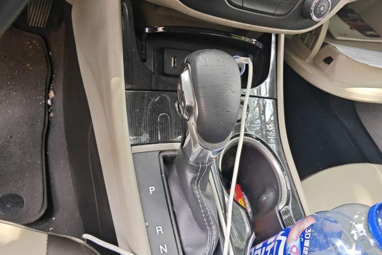 Used Buick Verano 2015 Sedan 15S Automatic Leading Model Gear Lever