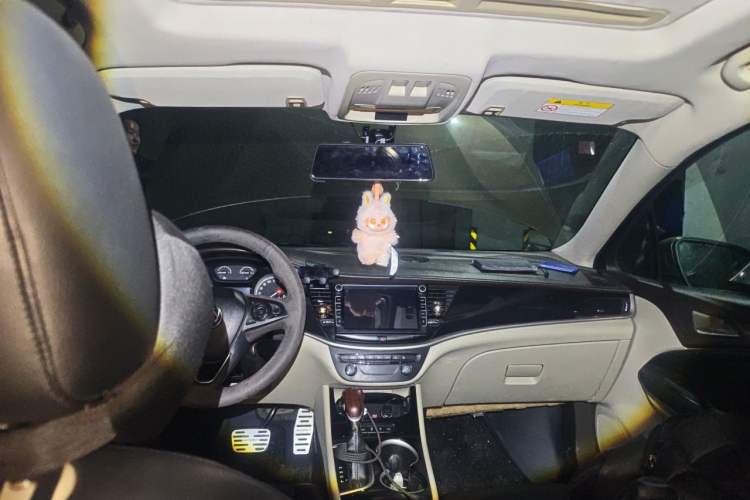 Used Buick Verano 2015 Sedan 15S Automatic Ambition Model Headliner