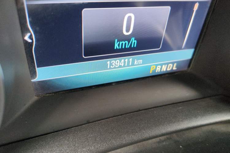 Used Buick Verano 2015 Sedan 20T Dual-Clutch Elite Model Odometer Close Up