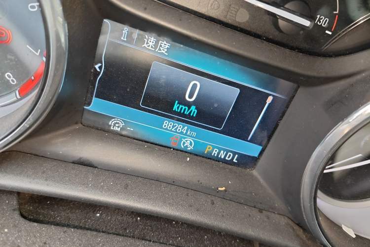 Used Buick Verano 2015 Sedan 15S Automatic Leading Model Odometer Close Up