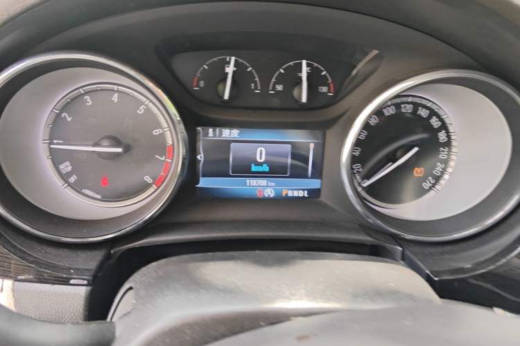 Used Buick Verano 2015 Sedan 15S Automatic Leading Model Odometer Close Up