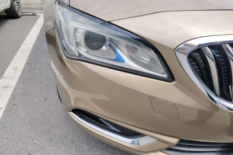 Used Buick Verano 2015 Sedan 15S Automatic Leading Model Right Front Headlight