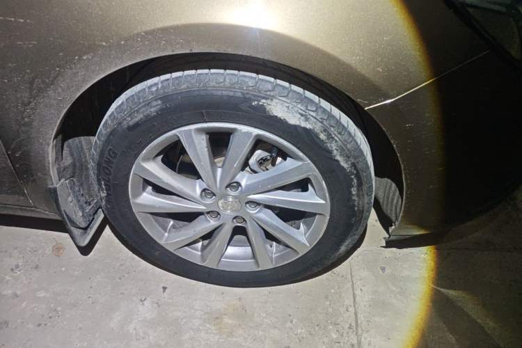 Used Buick Verano 2015 Sedan 15S Automatic Ambition Model Right Front Wheel Hub