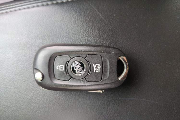 Used Buick Verano 2015 Sedan 20T Dual-Clutch Elite Model Vehicle Key
