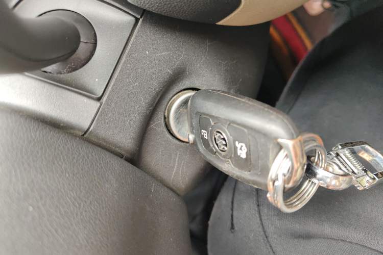 Used Buick Verano 2015 Sedan 15S Automatic Leading Model Vehicle Key