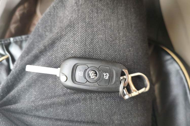 Used Buick Verano 2015 Sedan 15S Automatic Ambition Model Vehicle Key