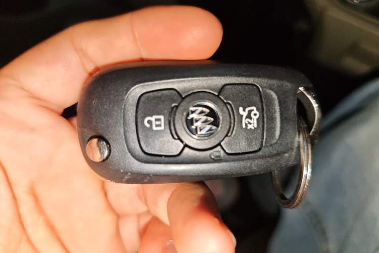 Used Buick Verano 2015 Sedan 15S Automatic Leading Model Vehicle Key