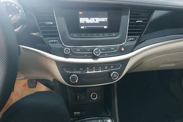 Used Buick Verano 2015 Sedan 15S Manual Entry-Level Model Audio And AC Panel