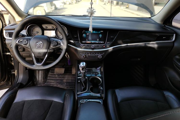 Used Buick Verano 2015 Sedan 20T Dual-Clutch Elite Model Center Console