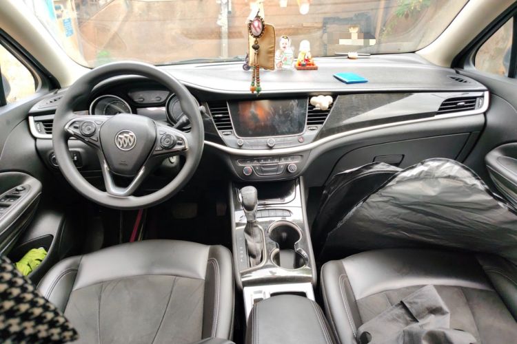 Used Buick Verano 2015 Sedan 20T Dual-Clutch Elite Model Center Console