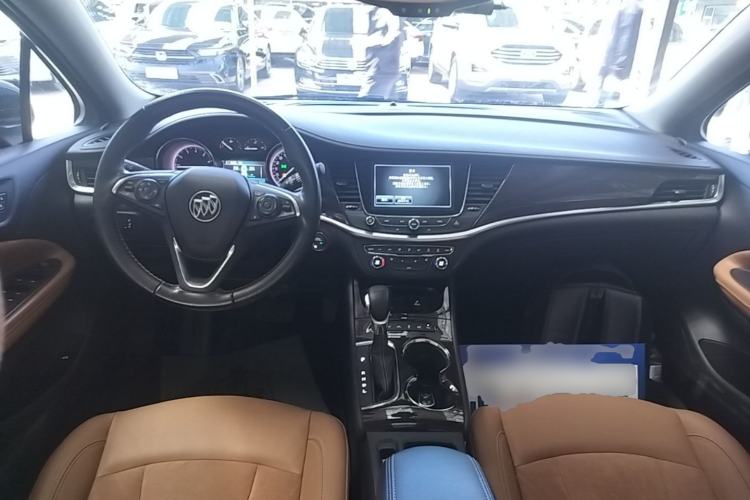 Used Buick Verano 2015 Sedan 20T Dual-Clutch Flagship Model Center Console