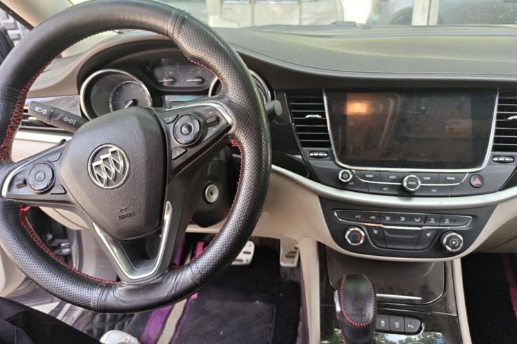 Used Buick Verano 2015 Sedan 15S Automatic Leading Model Center Console