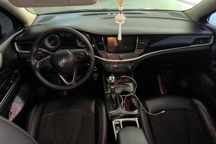 Used Buick Verano 2015 Sedan 20T Dual-Clutch Elite Model Center Console