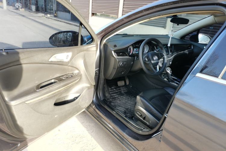 Used Buick Verano 2015 Sedan 20T Dual-Clutch Elite Model Driver Seat