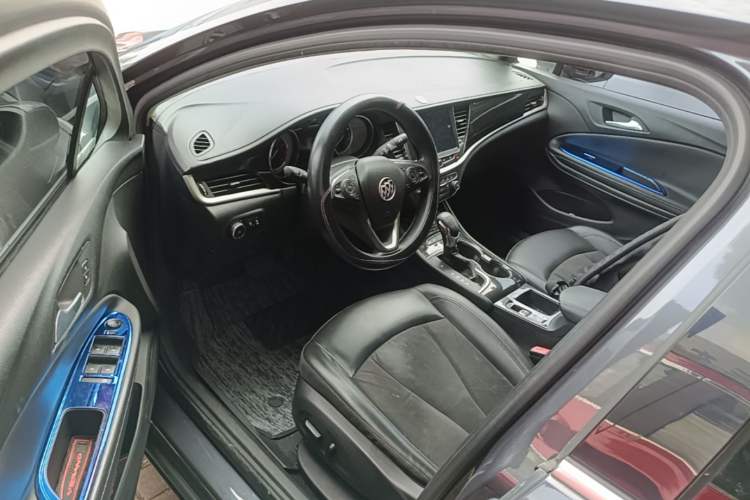 Used Buick Verano 2015 Sedan 20T Dual-Clutch Elite Model Driver Seat