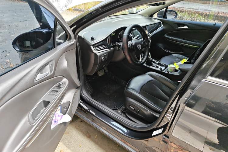 Used Buick Verano 2015 Sedan 20T Dual-Clutch Elite Model Driver Seat