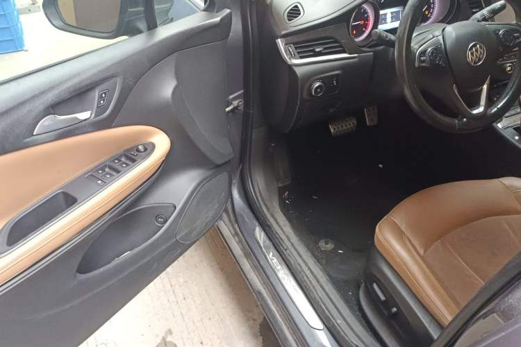 Used Buick Verano 2015 Sedan 20T Dual-Clutch Flagship Model Driver Seat