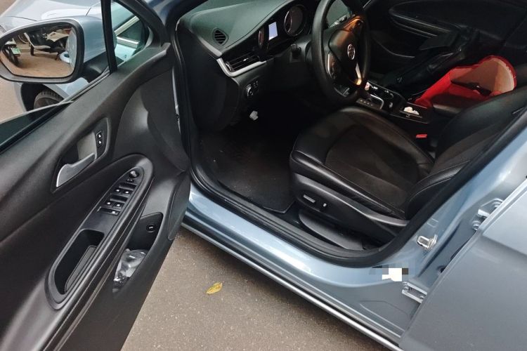 Used Buick Verano 2015 Sedan 20T Dual-Clutch Elite Model Driver Seat