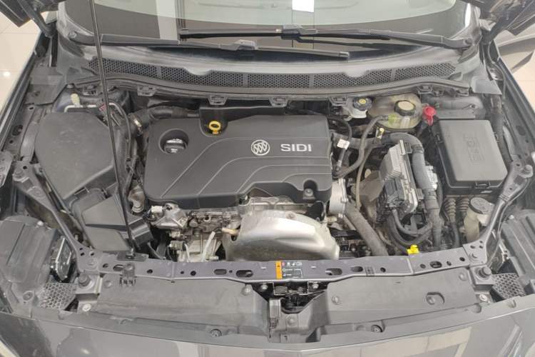 Used Buick Verano 2015 Sedan 15S Automatic Leading Model Engine Bay