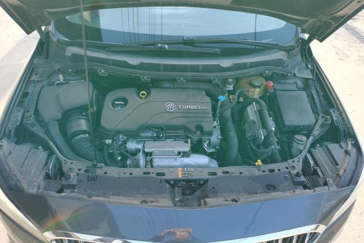 Used Buick Verano 2015 Sedan 20T Dual-Clutch Elite Model Engine Bay