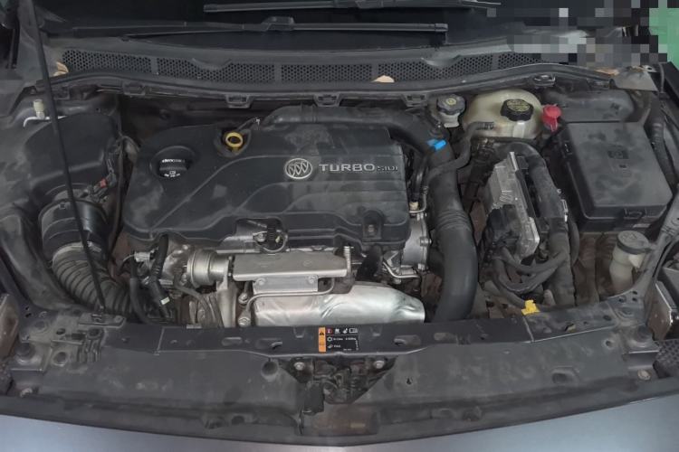 Used Buick Verano 2015 Sedan 20T Dual-Clutch Luxury Model Engine Bay