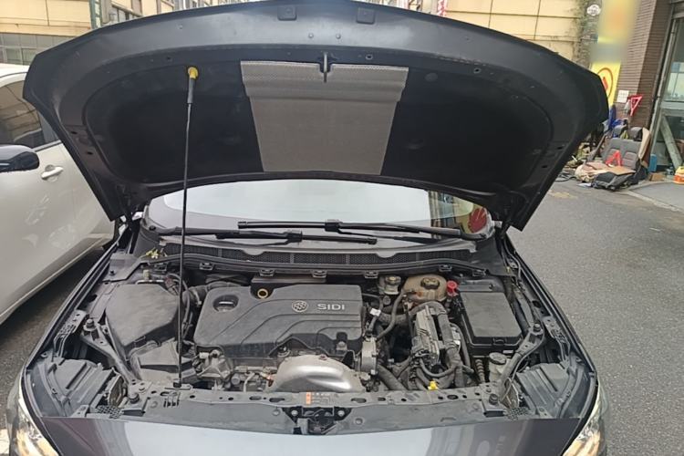 Used Buick Verano 2015 Sedan 15S Automatic Leading Model Engine Bay
