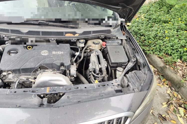 Used Buick Verano 2015 Sedan 15S Automatic Leading Model Engine Bay Left