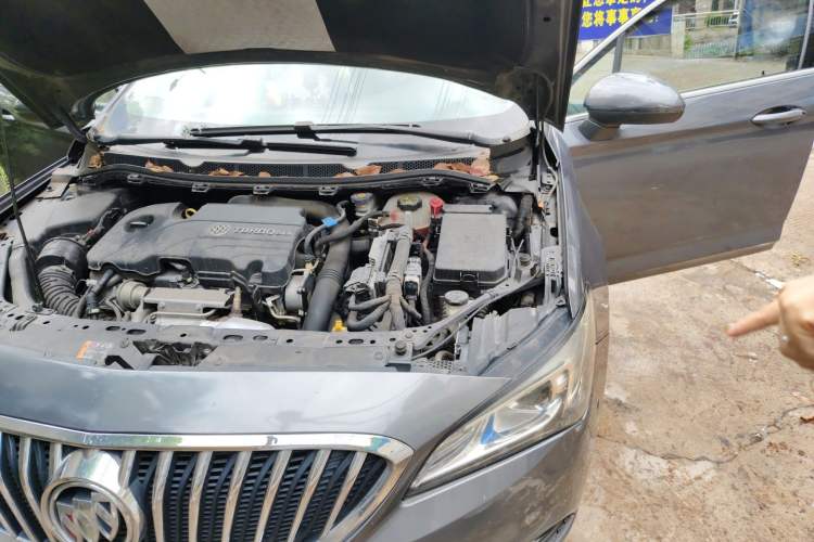 Used Buick Verano 2015 Sedan 20T Dual-Clutch Elite Model Engine Bay Left