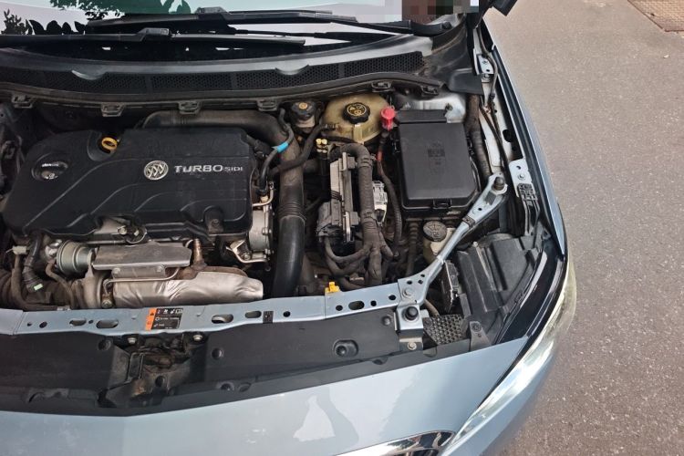 Used Buick Verano 2015 Sedan 20T Dual-Clutch Elite Model Engine Bay Left