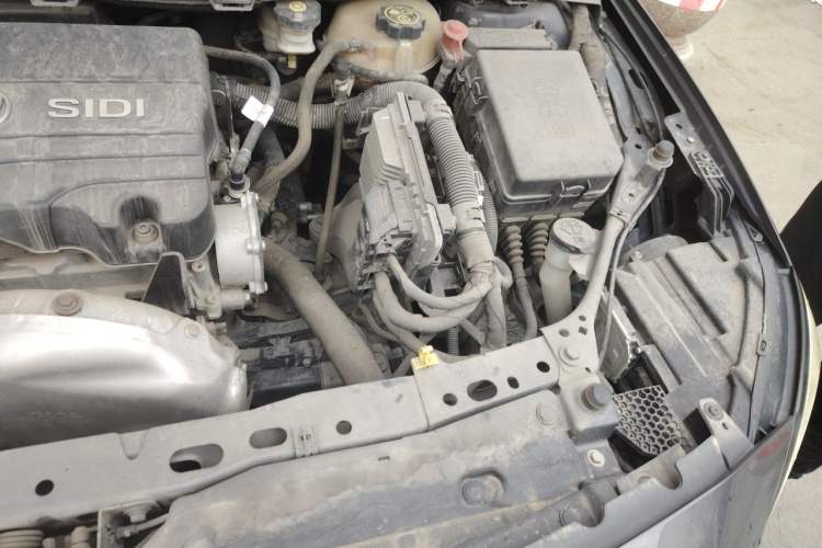 Used Buick Verano 2015 Sedan 15S Automatic Ambition Model Engine Bay Left