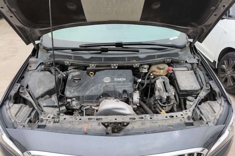 Used Buick Verano 2015 Sedan 15S Automatic Leading Model Engine Bay