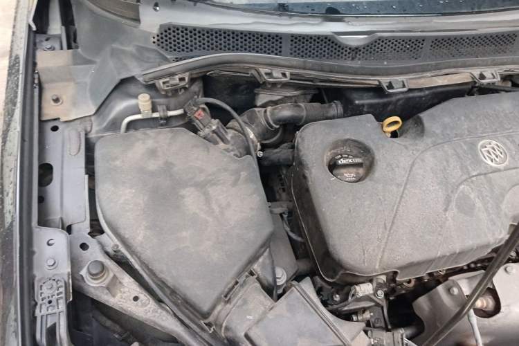 Used Buick Verano 2015 Sedan 15S Automatic Leading Model Engine Bay Right