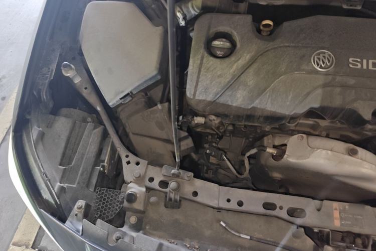 Used Buick Verano 2015 Sedan 15S Automatic Ambition Model Engine Bay Right