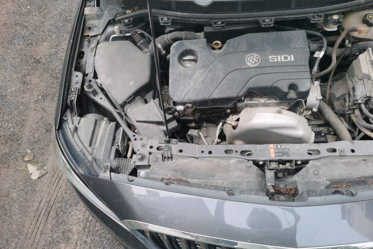 Used Buick Verano 2015 Sedan 15S Automatic Leading Model Engine Bay Right