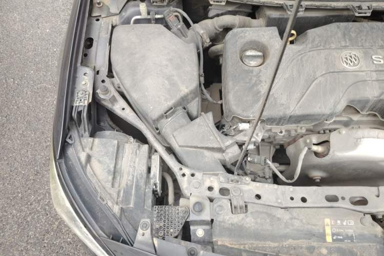 Used Buick Verano 2015 Sedan 15S Automatic Ambition Model Engine Bay Right