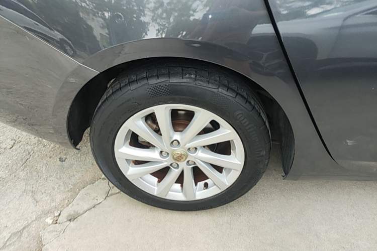 Used Buick Verano 2015 Sedan 15S Automatic Leading Model Exterior 3