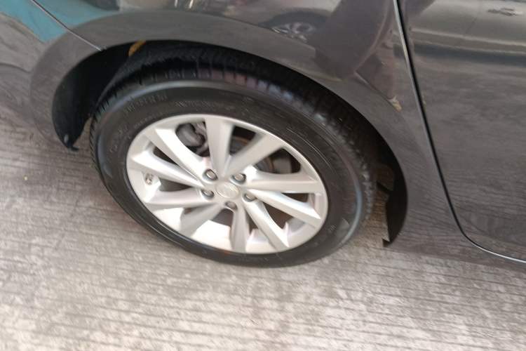Used Buick Verano 2015 Sedan 15S Automatic Leading Model Exterior 5
