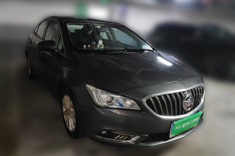 Used Buick Verano 2015 Sedan 20T Dual-Clutch Elite Model Front Right 45 Deg