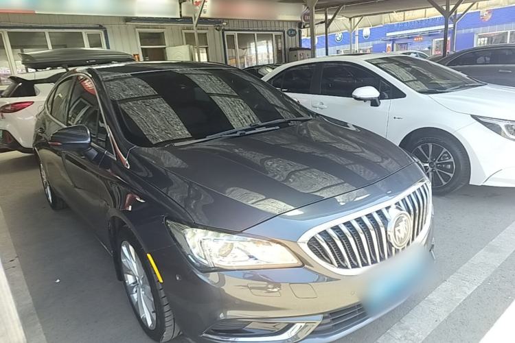 Used Buick Verano 2015 Sedan 20T Dual-Clutch Flagship Model Front Right 45 Deg