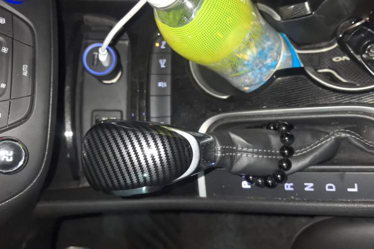 Used Buick Verano 2015 Sedan 20T Dual-Clutch Luxury Model Gear Lever