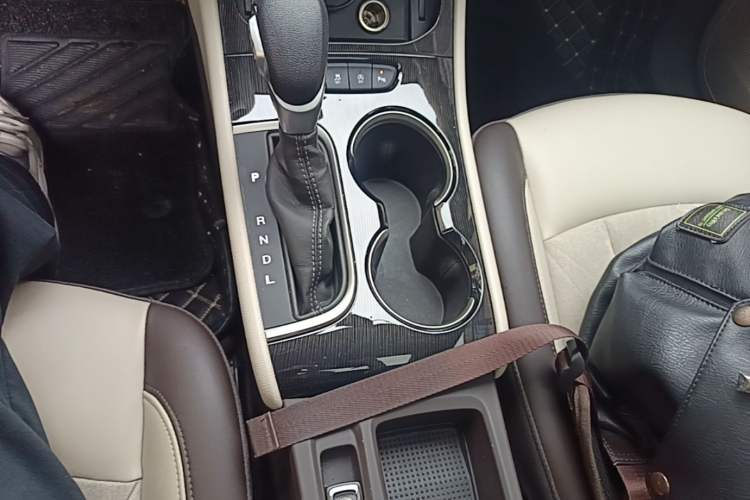 Used Buick Verano 2015 Sedan 15S Automatic Leading Model Gear Lever