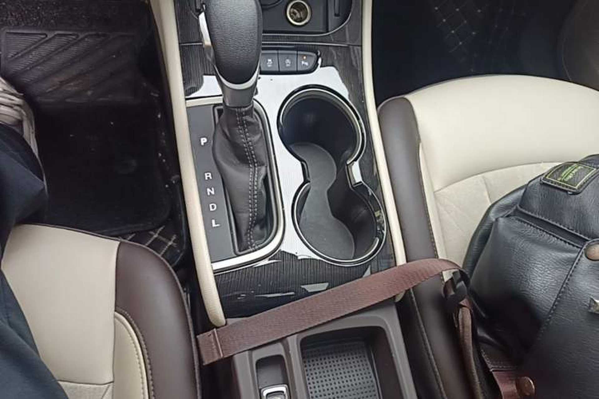 Used Buick Verano 2015 Sedan 15S Automatic Leading Model Gear Lever