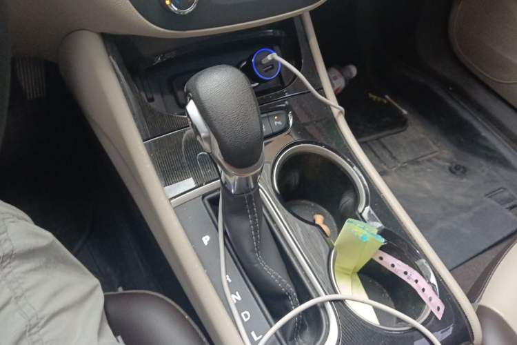 Used Buick Verano 2015 Sedan 15S Automatic Leading Model Gear Lever