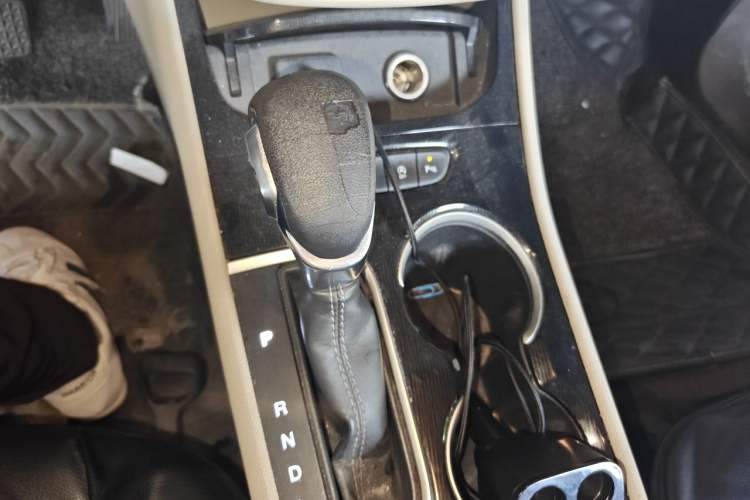 Used Buick Verano 2015 Sedan 15S Automatic Ambition Model Gear Lever
