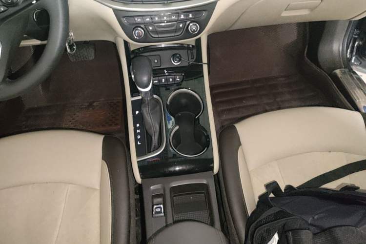 Used Buick Verano 2015 Sedan 15S Automatic Leading Model Gear Lever